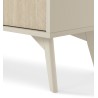 Table de chevet Forest couleur beige ou eucalyptus